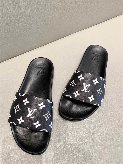 louis vuitton slides women